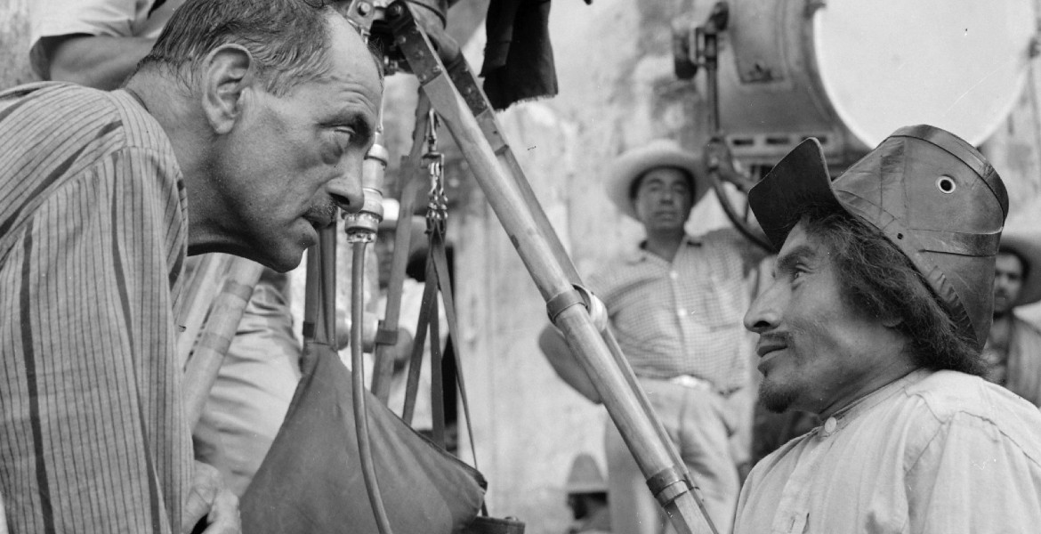 Javier Espada, director de “Buñuel, un cineasta surrealista”